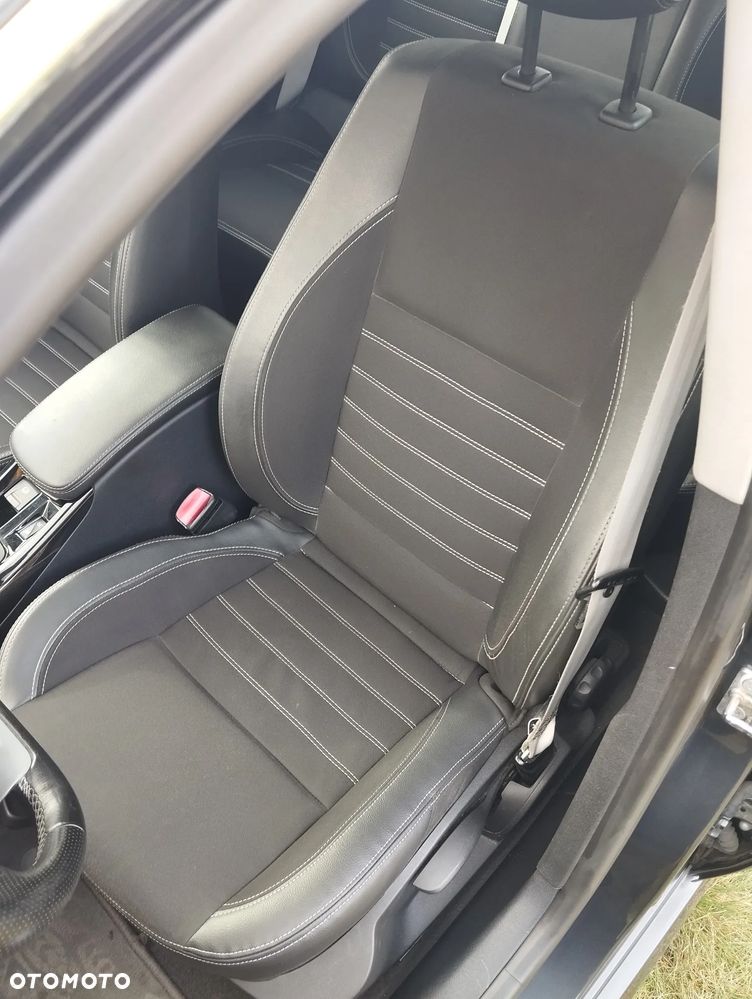 Renault Laguna 2.0 Bose Edition - 19