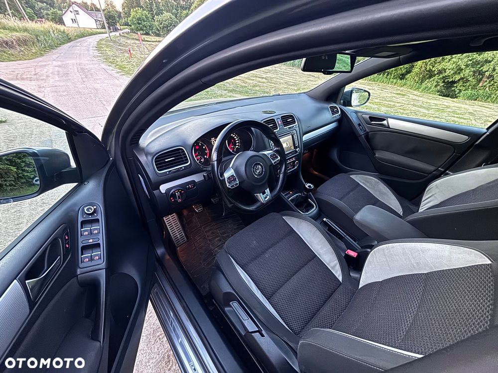 Volkswagen Golf - 13