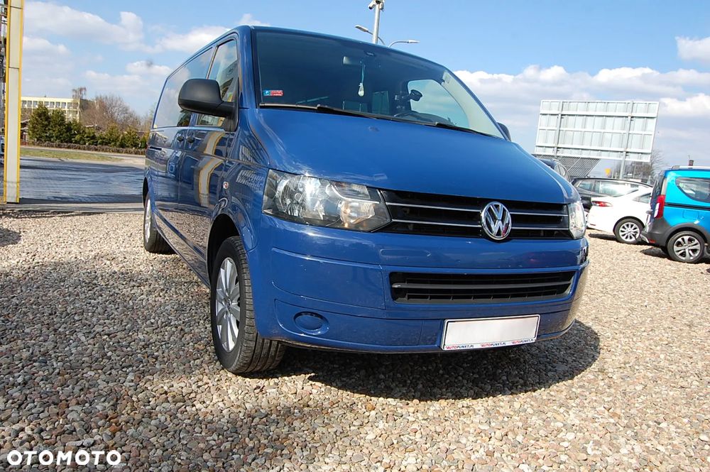 Volkswagen Caravelle - 34