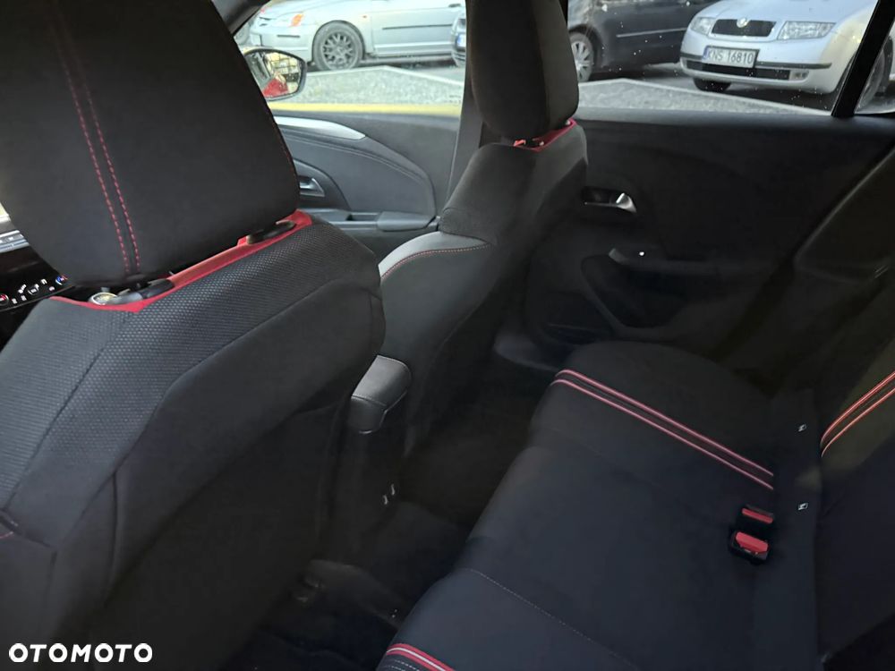 Opel Corsa 1.2 GS Line S&S - 9