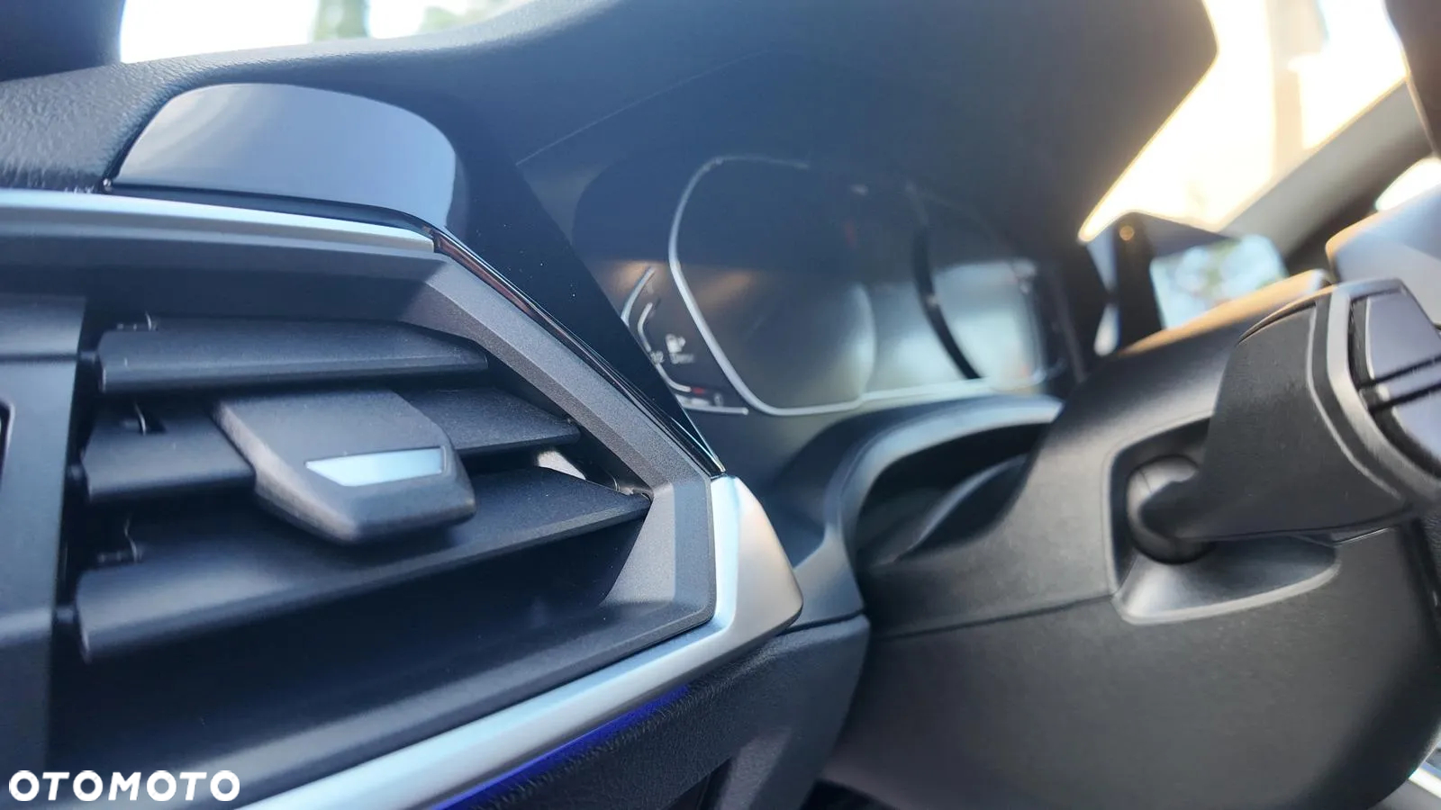 BMW Seria 3 - 32