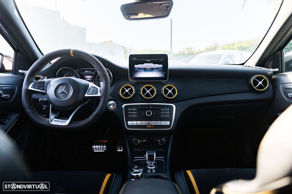 Mercedes-Benz A 45 AMG 4-Matic - 16