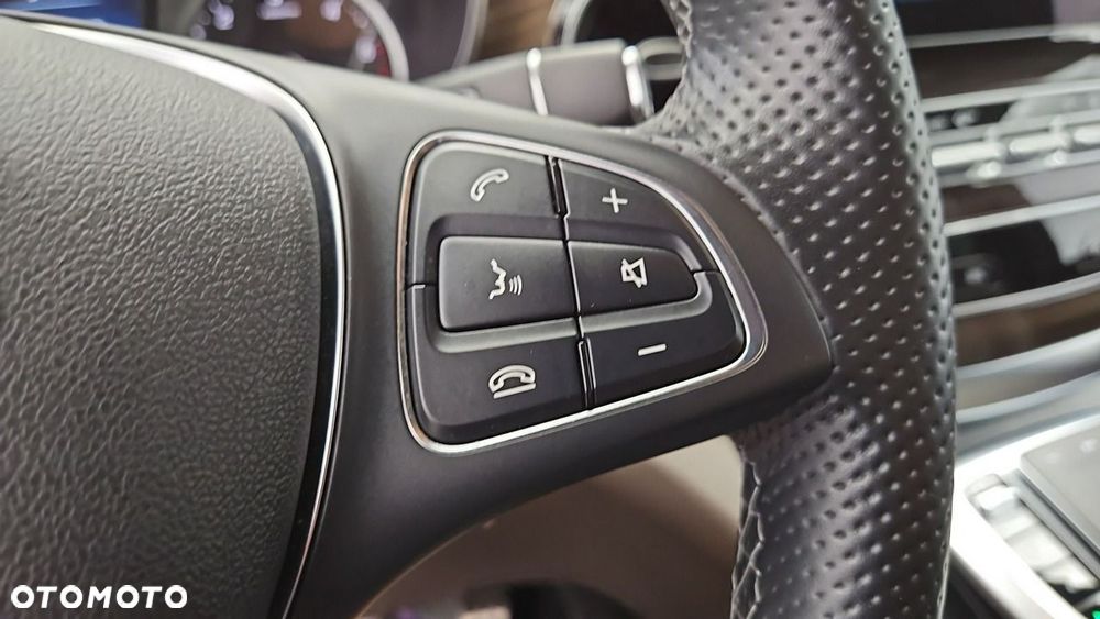 Mercedes-Benz Klasa V 300 d 4-Matic Exclusive 9G-Tronic (d³ugi) - 15