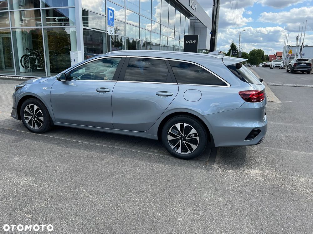 Kia Ceed 1.5 T-GDI M - 13