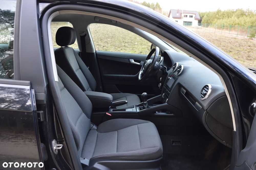 Audi A3 Sportback 1.8 TFSI Attraction - 10