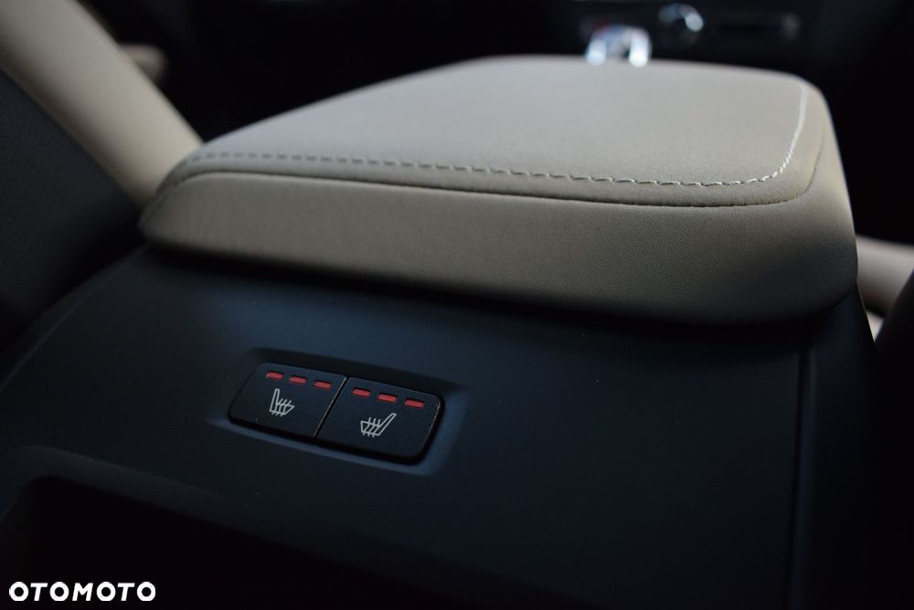 Volvo XC 60 - 21