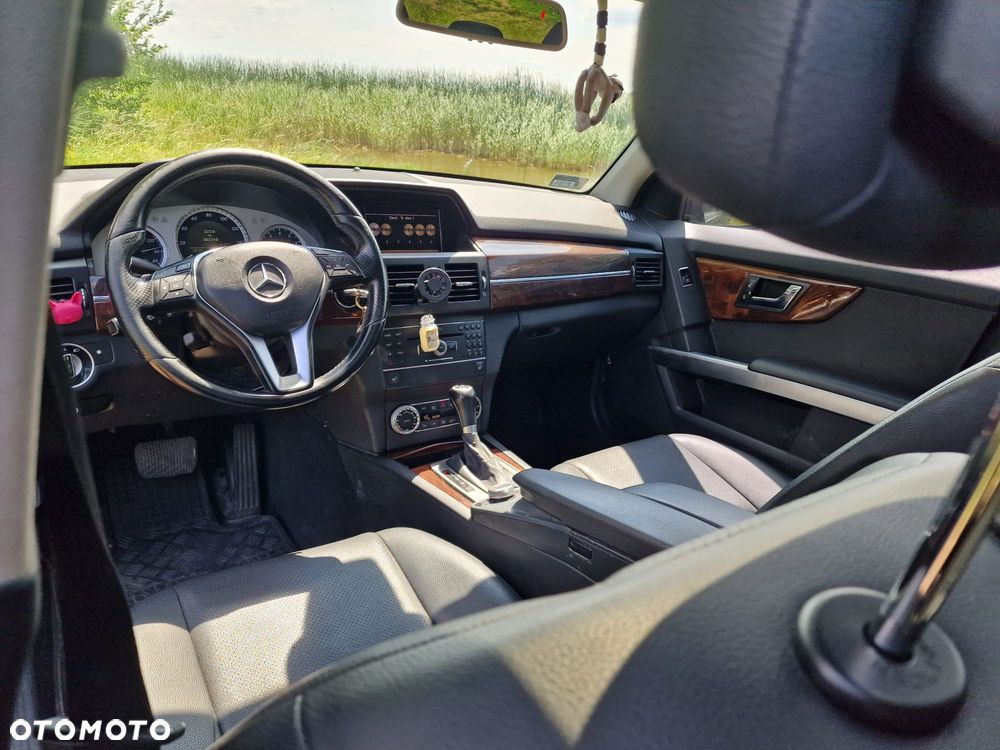 Mercedes-Benz GLK 350 4-Matic - 8