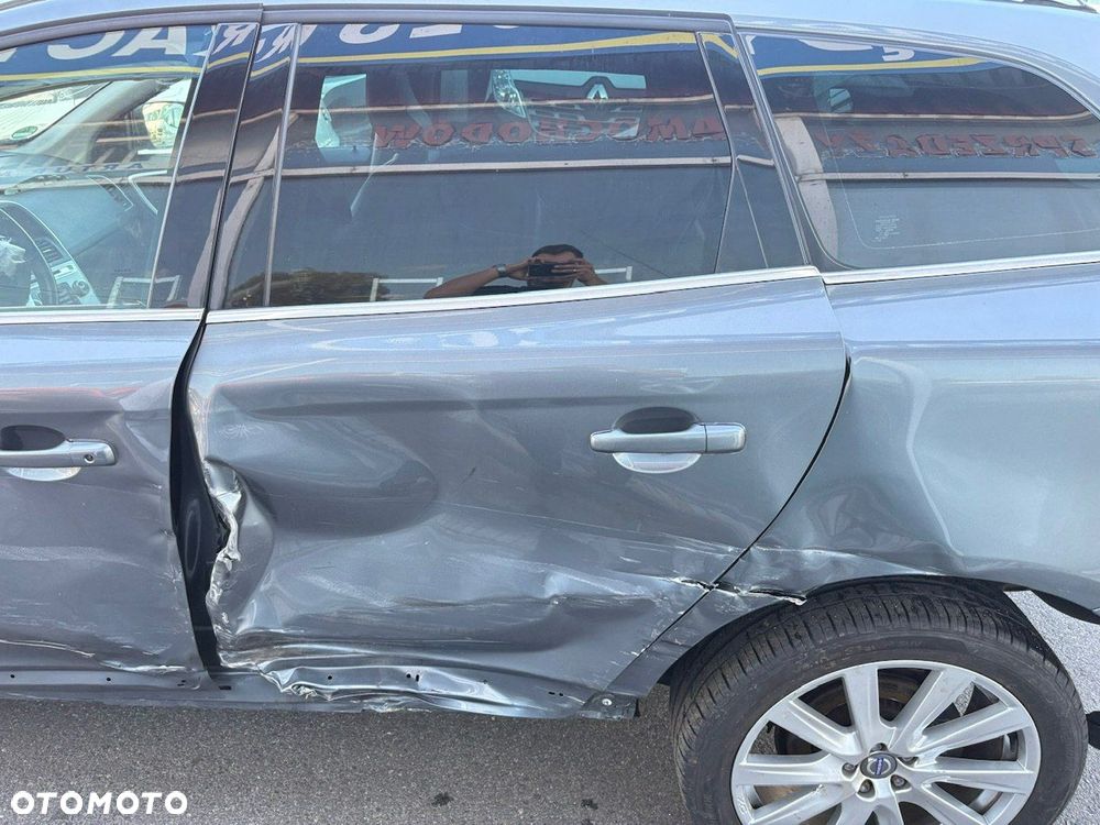 Volvo XC 60 D4 AWD Geartronic Momentum - 10