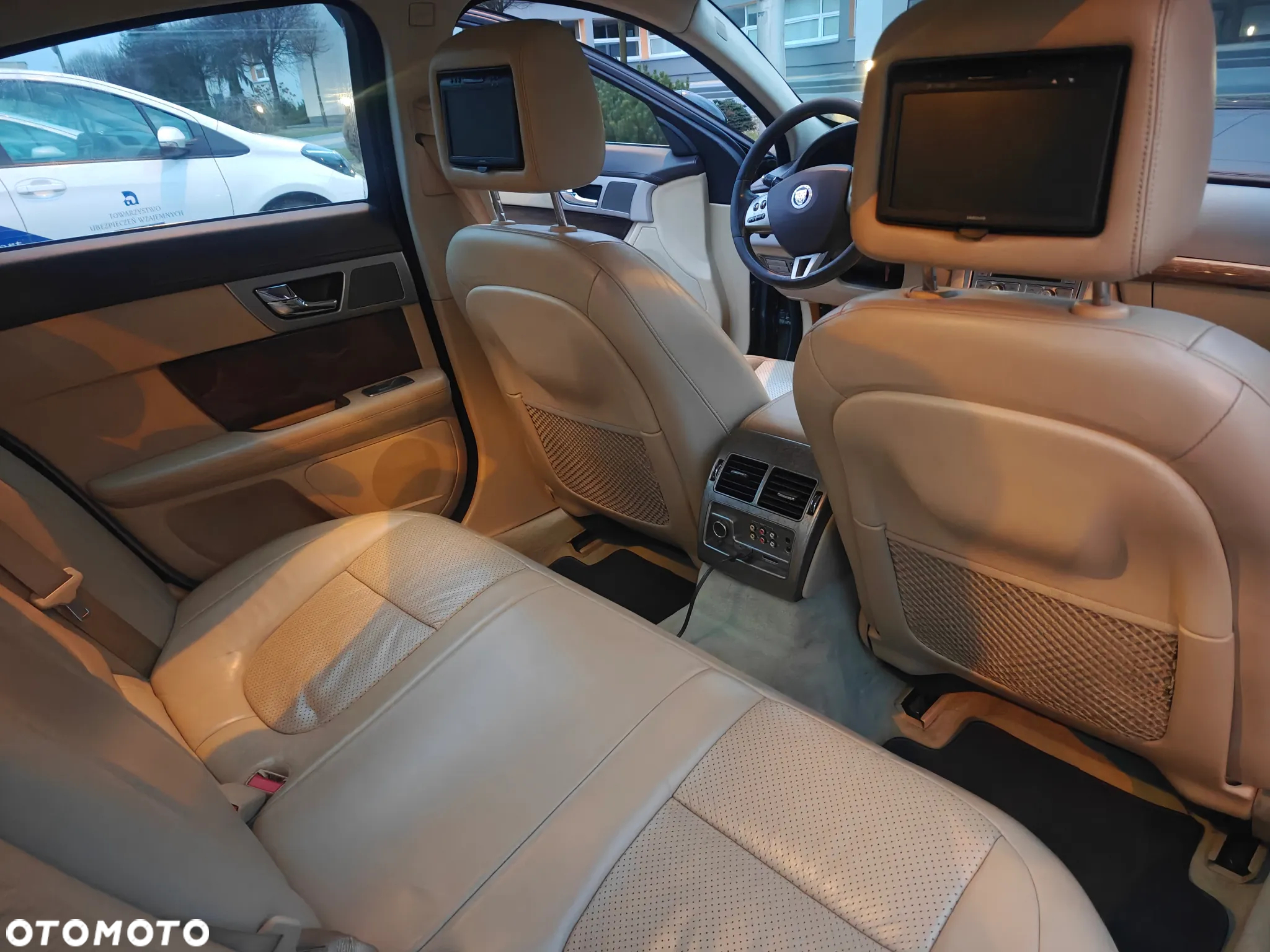 Jaguar XF 3.0 V6 D S Premium Luxury - 12