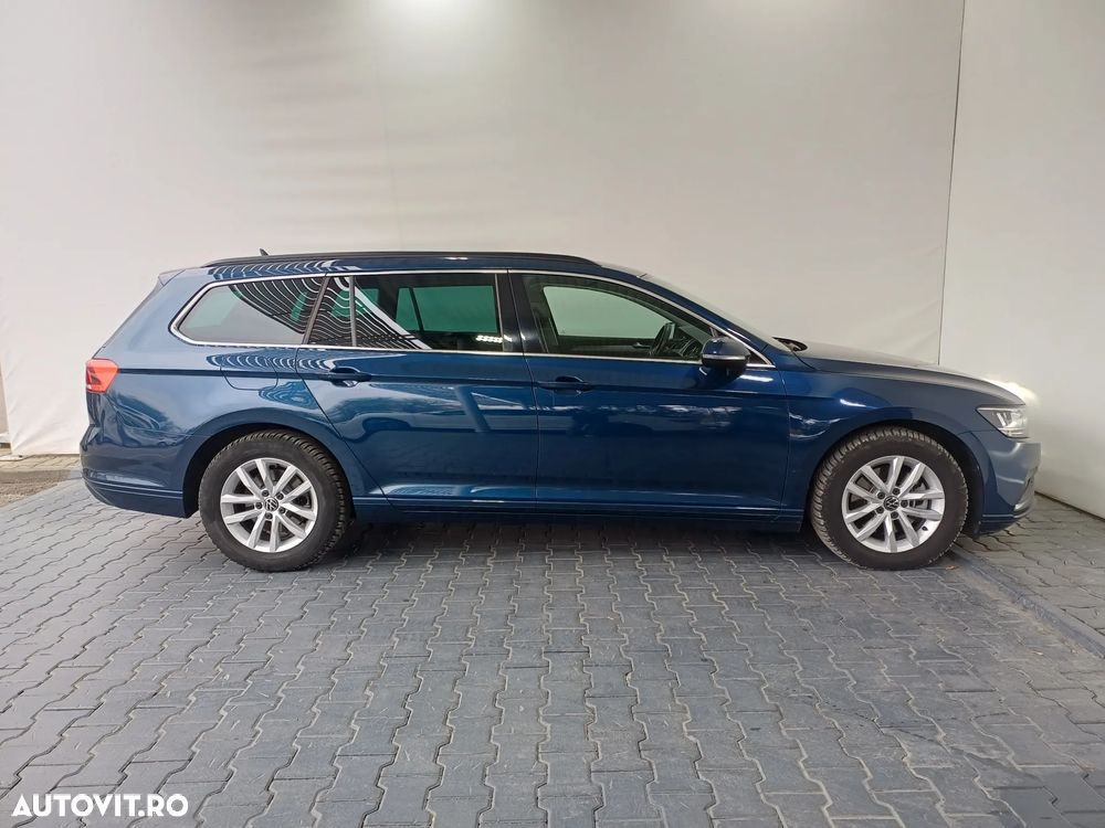 Volkswagen Passat Variant 2.0 TDI DSG Comfortline - 38