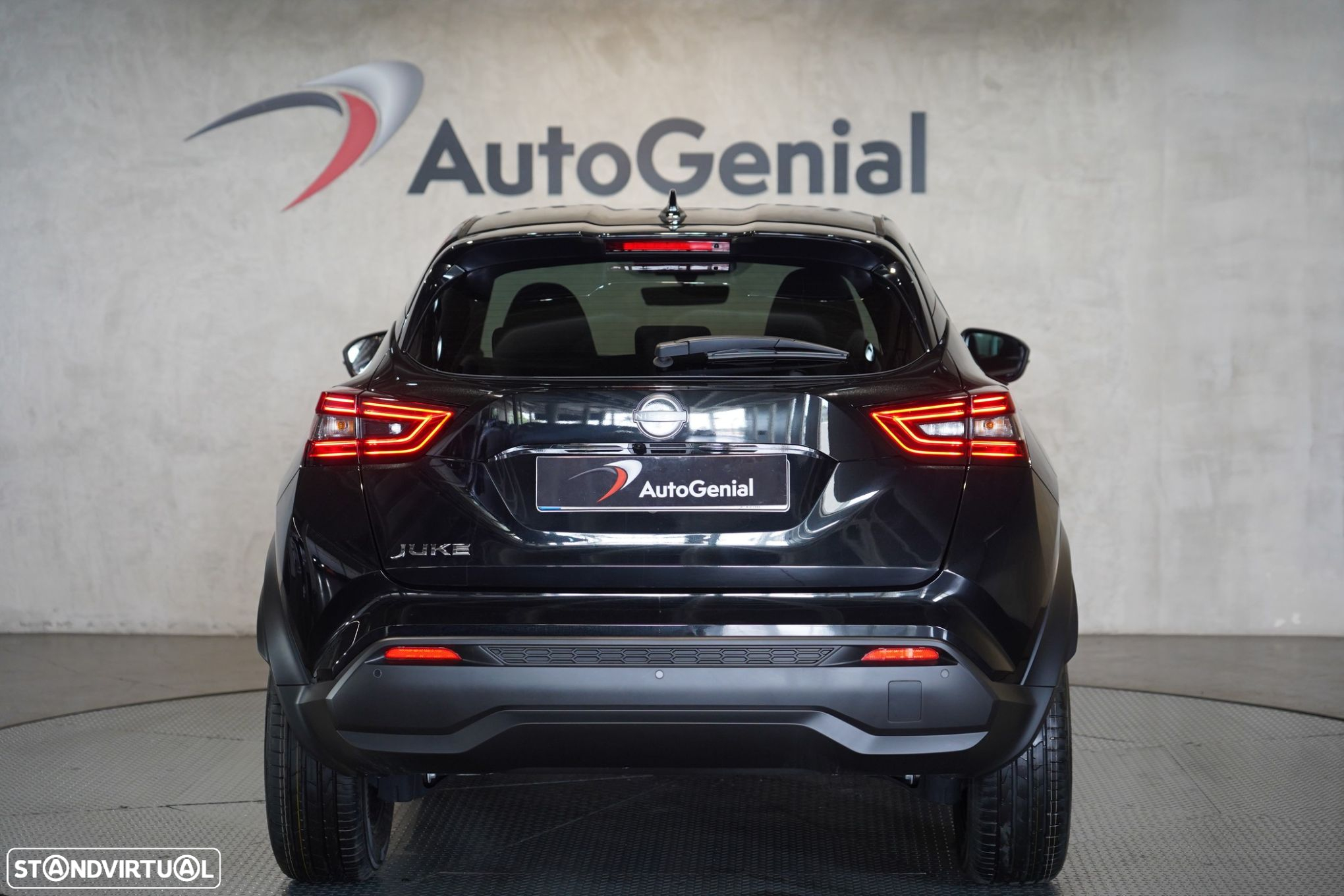 Nissan Juke 1.0 DIG-T N-Connecta DCT - 5