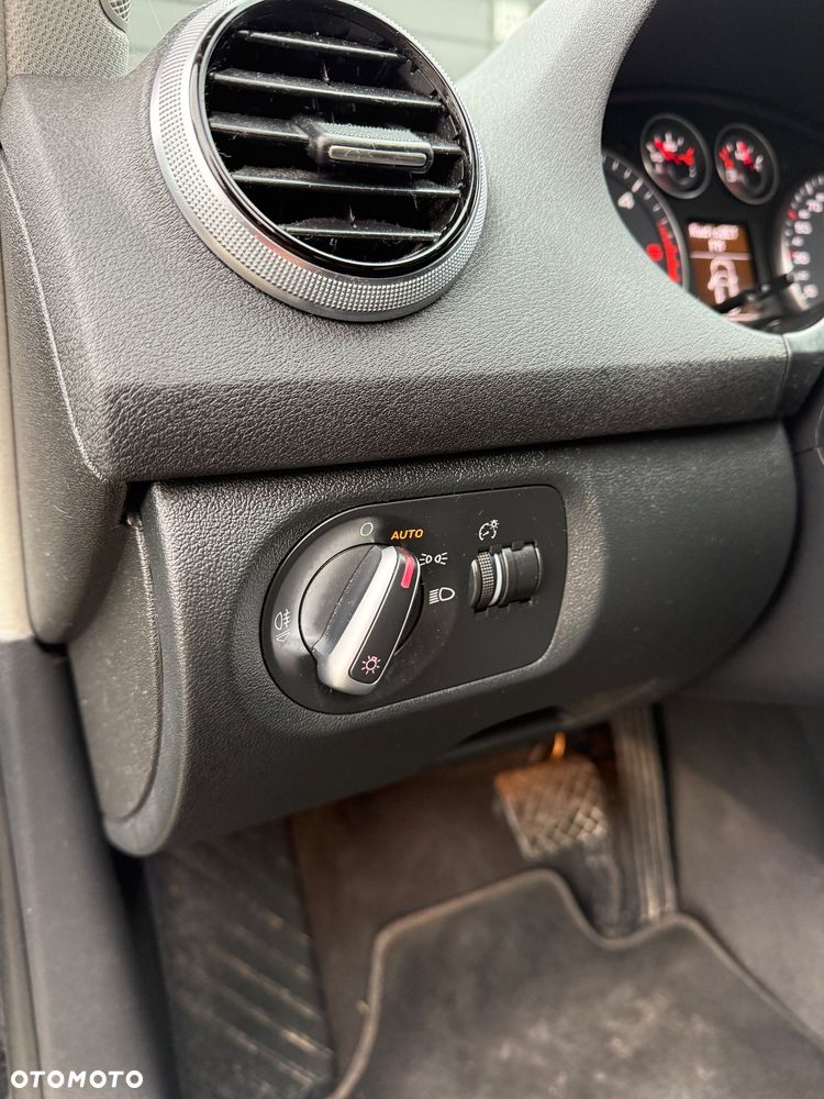 Audi A3 Sportback 2.0 TDI DPF S tronic Attraction - 11