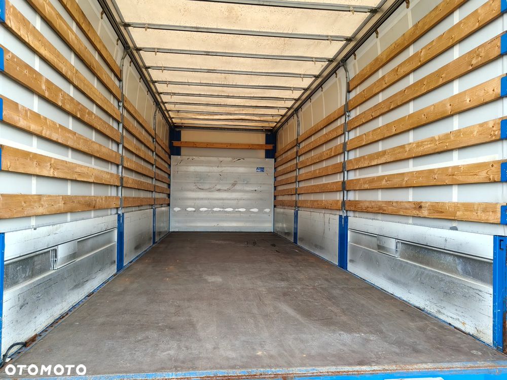 Iveco EuroCargo 120E28 - 18