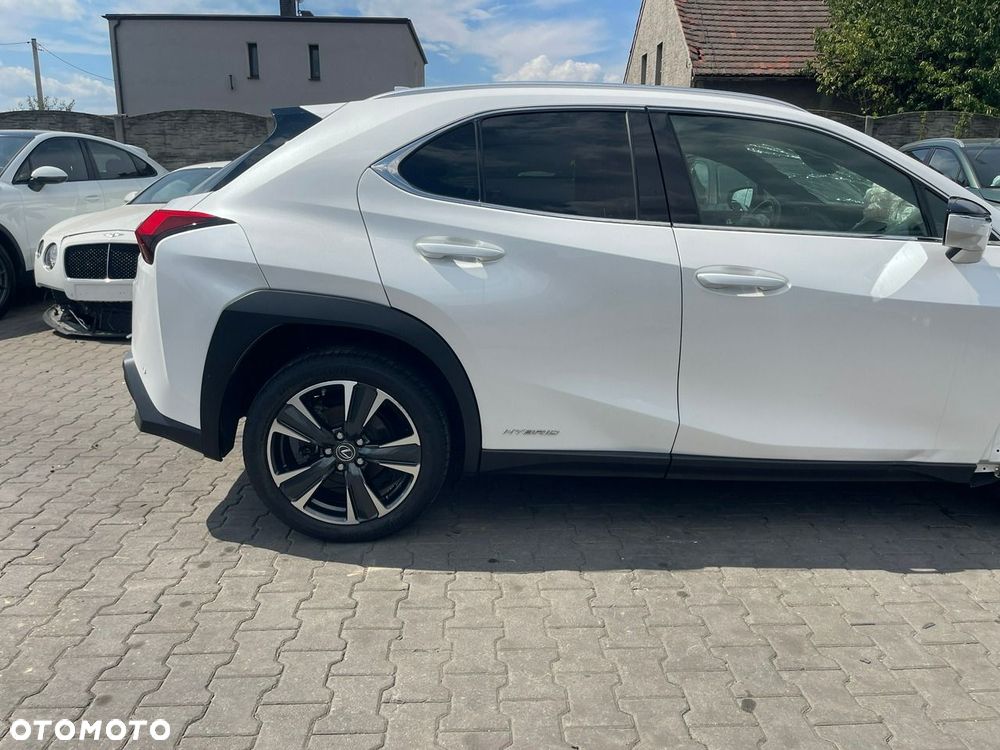 Lexus UX 250h GPF Business 2WD - 6