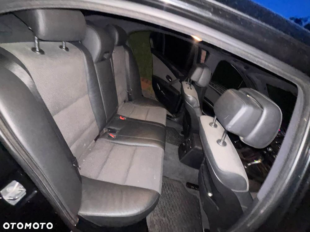 BMW Seria 5 - 10