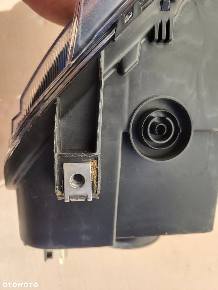 Lampa przednia prawa Citroen C4 Cactus Przed LIFT - 11