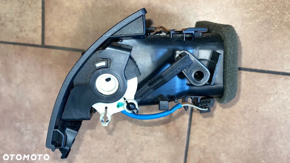 BMW X3 F25 KRATKA NAWIEWU WLOT LEWA 9217441 - 4