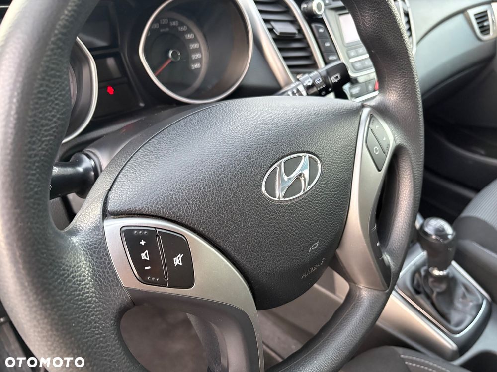 Hyundai i30 1.4 CRDi Trend - 6