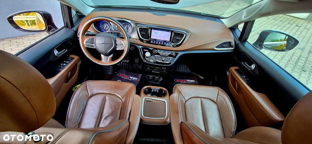 Chrysler Pacifica - 20