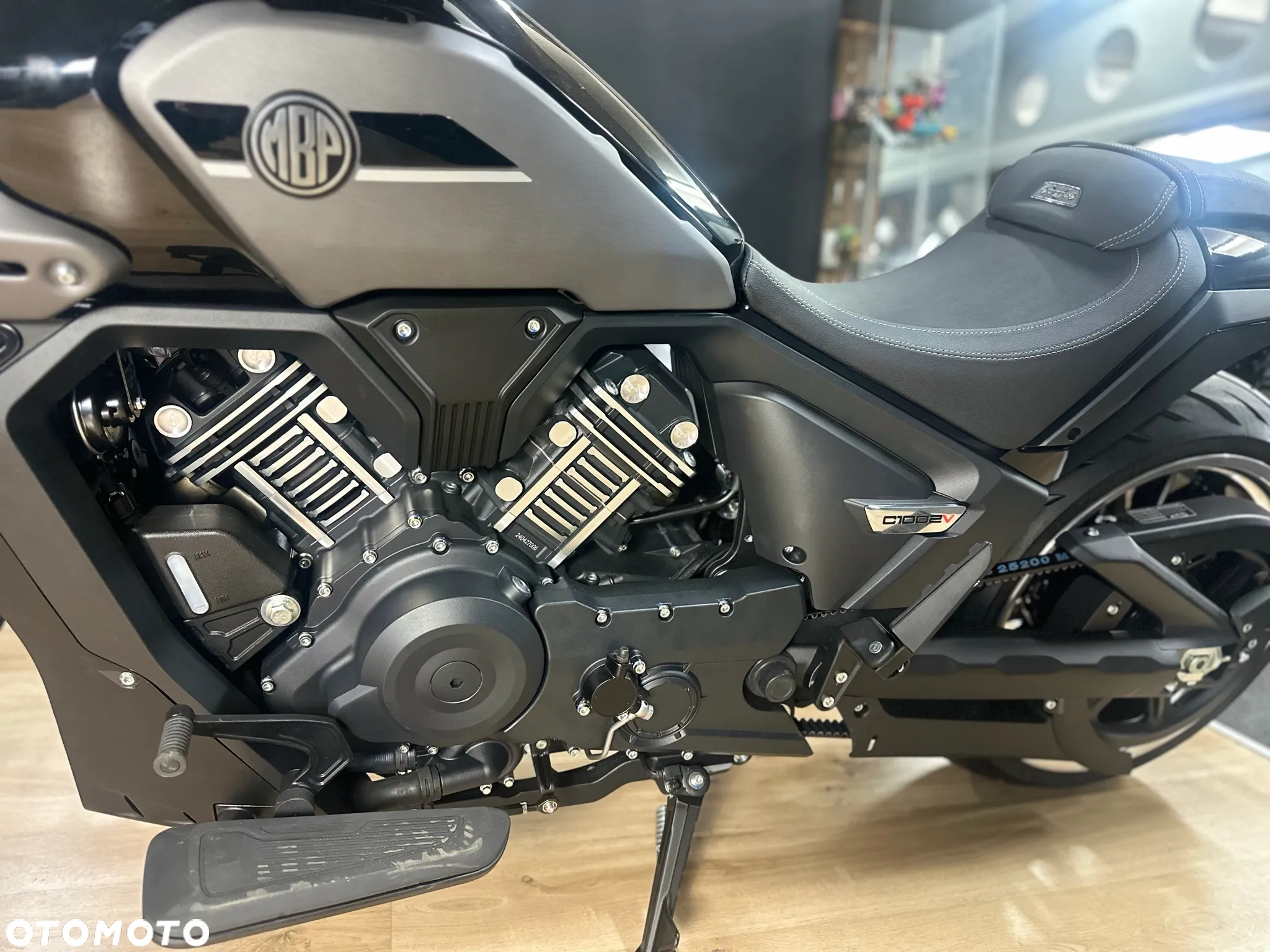 Morbidelli C1002V - 2