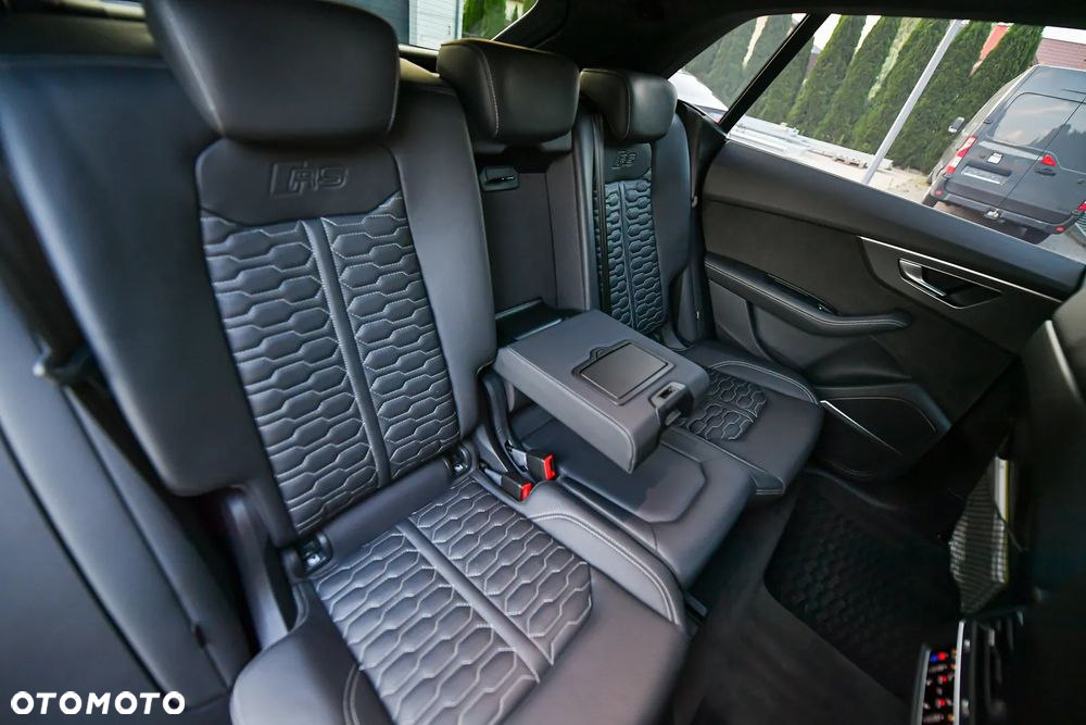 Audi RS Q8 - 36