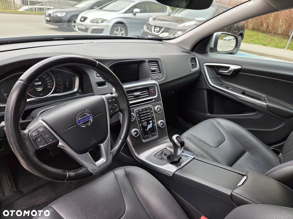 Volvo S60 D2 Drive-E Kinetic - 9