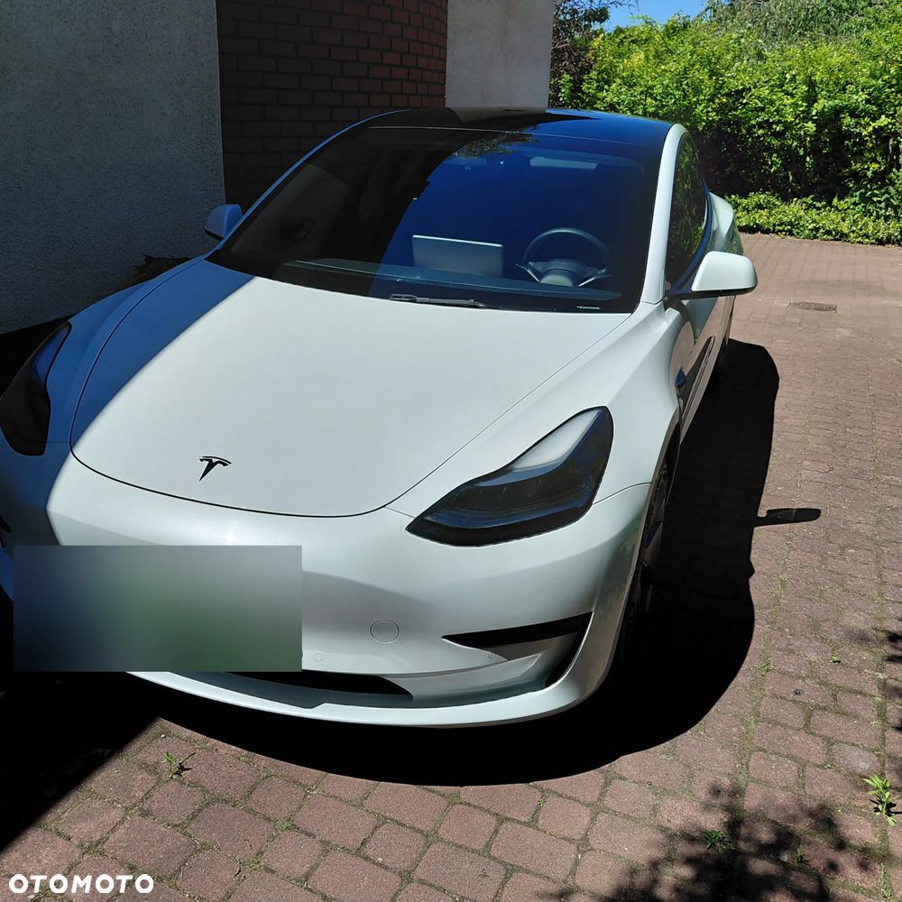 Tesla Model 3 RWD - 4