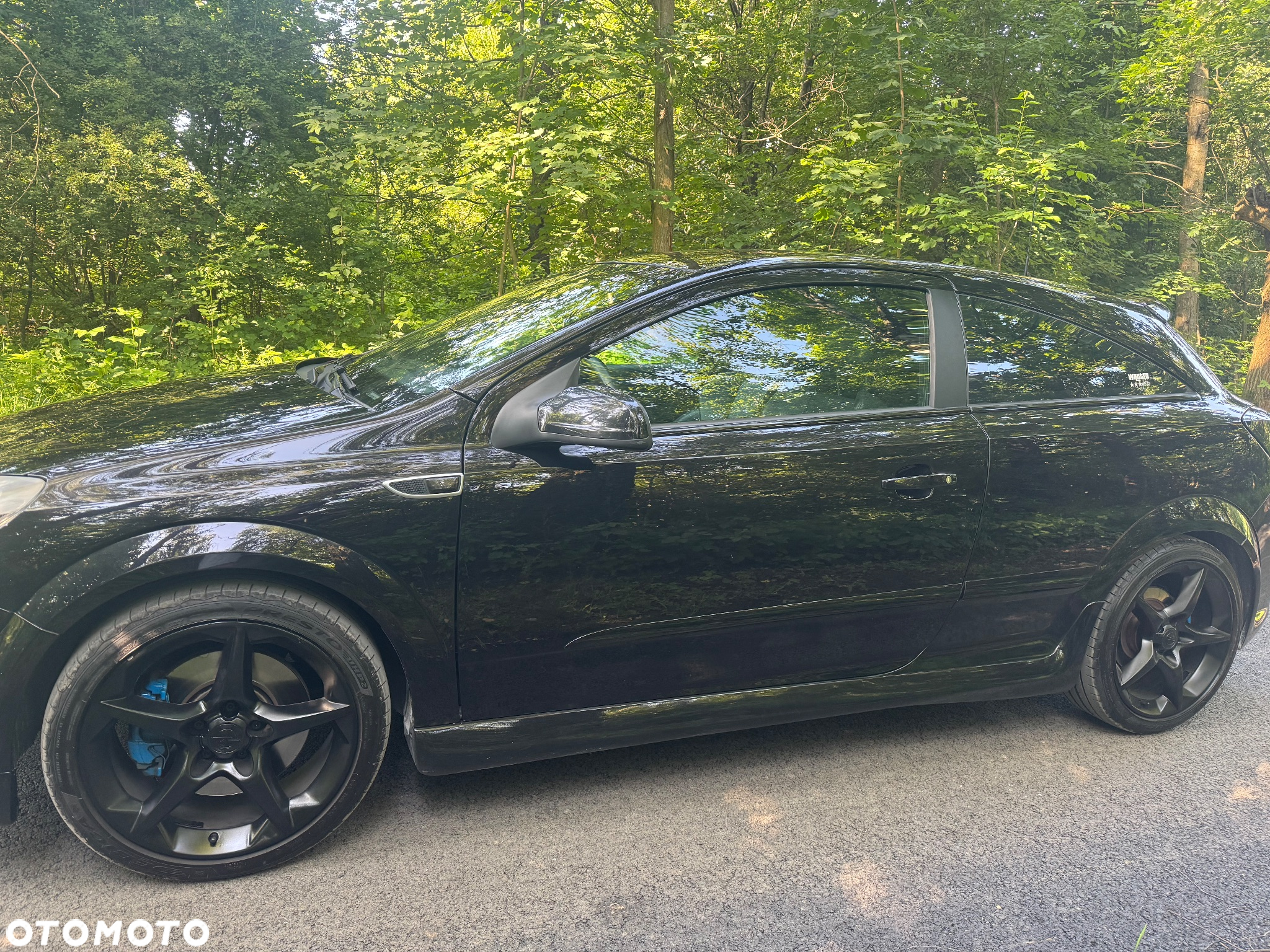 Opel Astra III GTC 2.0 T OPC - 3