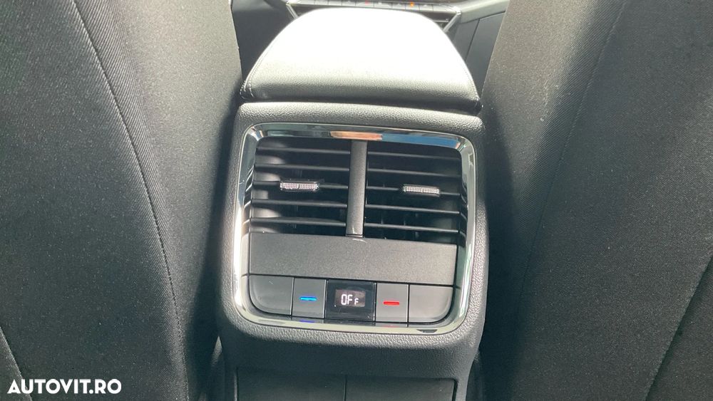 Skoda Octavia 2.0 TDI DSG Style - 38