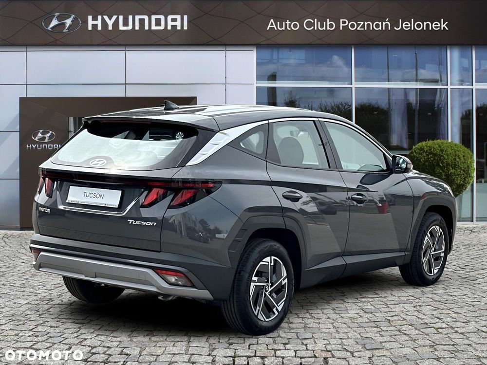 Hyundai Tucson - 8