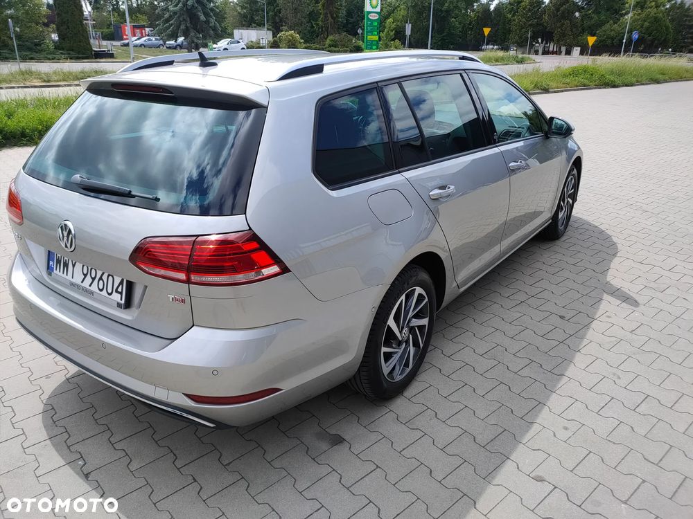 Volkswagen Golf - 27