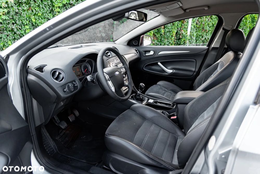 Ford Mondeo 2.0 TDCi Titanium S - 19
