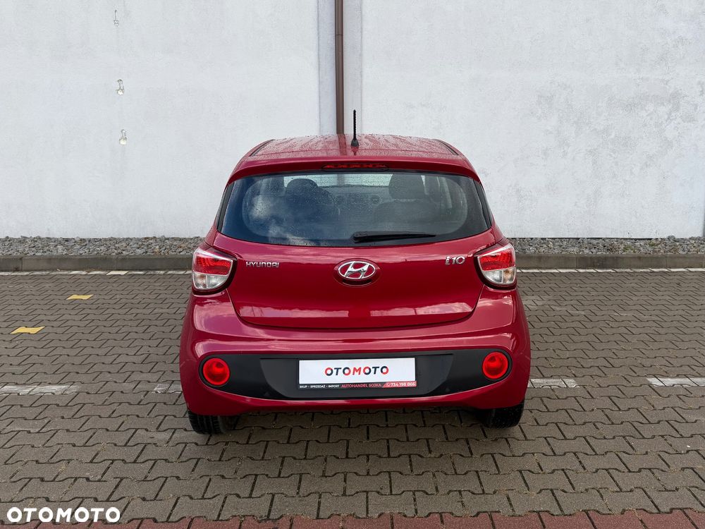 Hyundai i10 1.0 - 15
