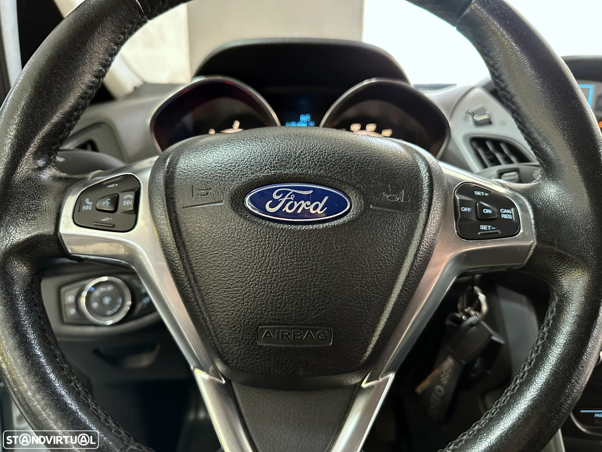Ford B-Max 1.5 TDCi Titanium - 36