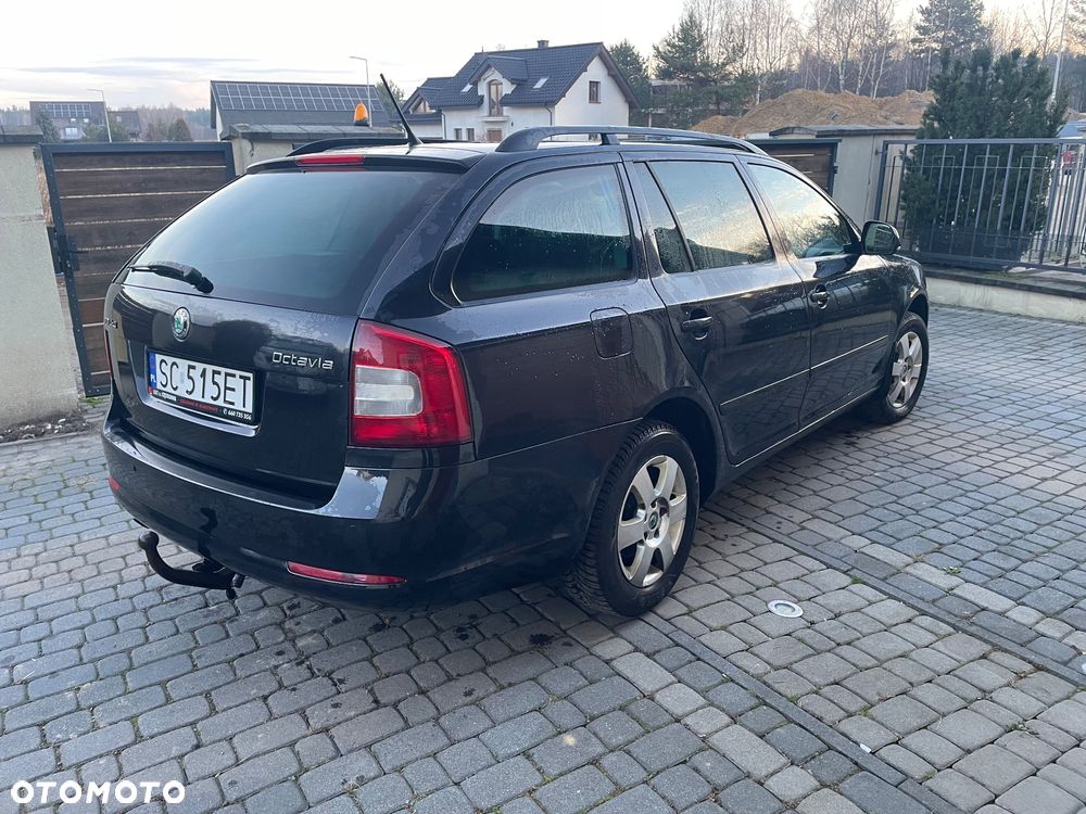 Skoda Octavia 1.6 TDI DPF 4x4 Elegance - 4