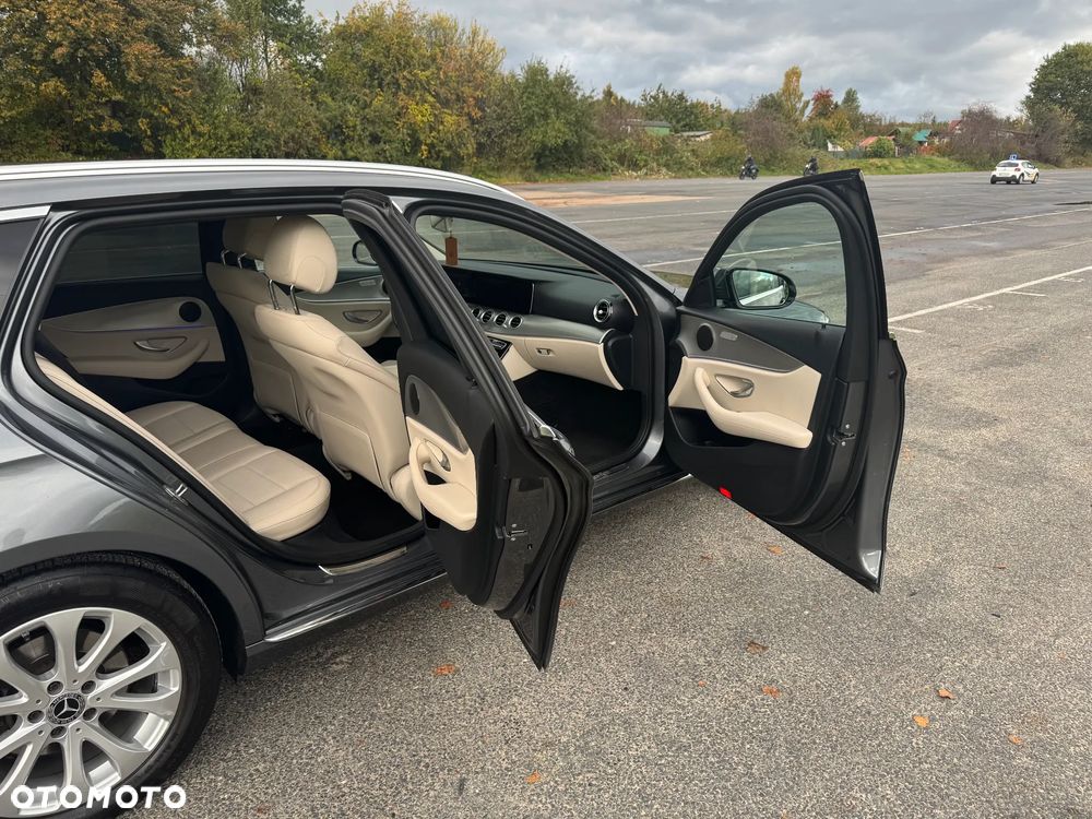 Mercedes-Benz Klasa E 200 d T 9G-TRONIC Exclusive - 8