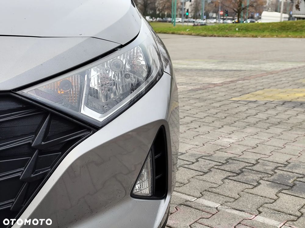 Hyundai i20 1.2 Pure - 19