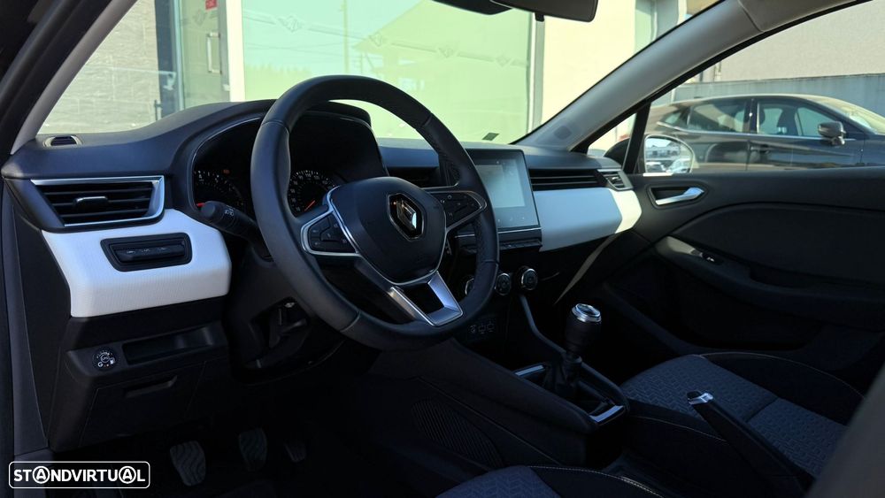 Renault Clio 1.0 TCe Evolution Bi-Fuel - 11