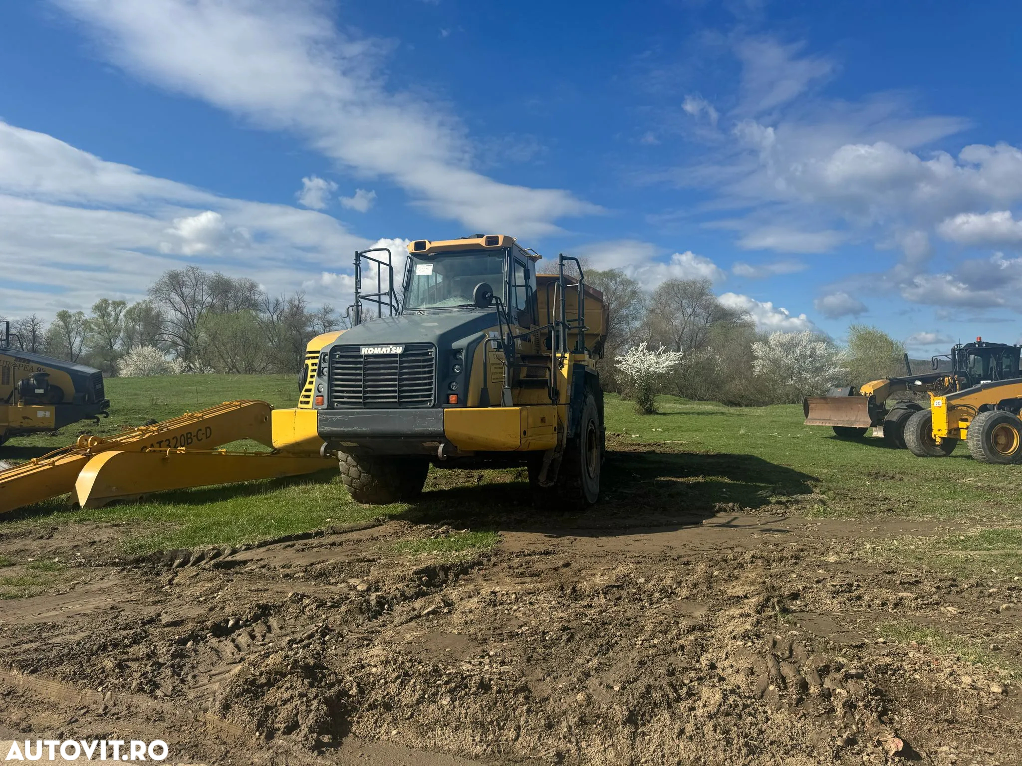 Komatsu HN 400  Dumper 6X6 - 5