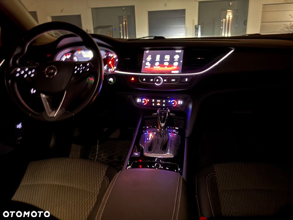 Opel Insignia 1.5 T Elite S&S - 8