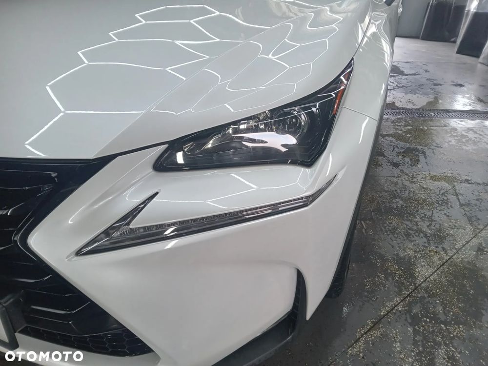 Lexus NX 200t Prestige AWD - 4