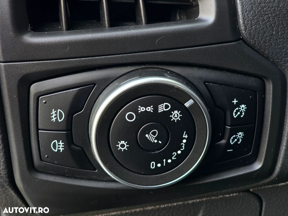 Ford Focus 1.0 EcoBoost Start Stop Titanium - 10