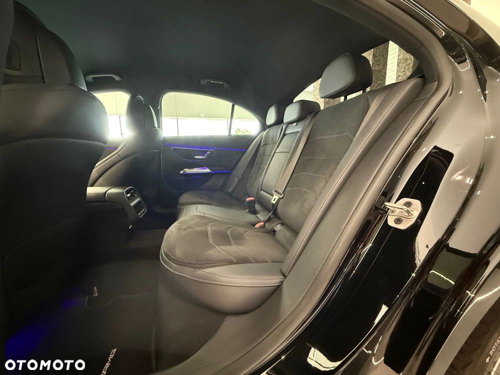 Mercedes-Benz Klasa E 220 d 4-Matic AMG - 23