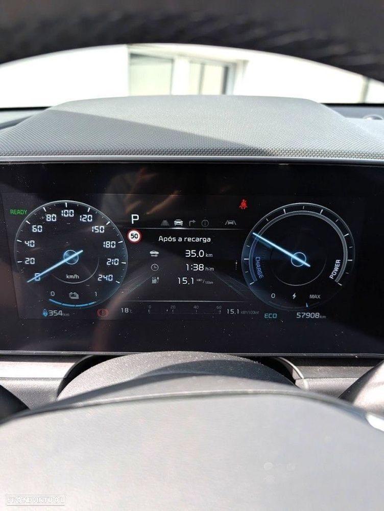 Kia Niro EV 64kWh Drive - 8