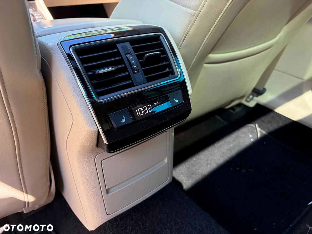 Skoda Superb 1.8 TSI DSG SportLine - 13