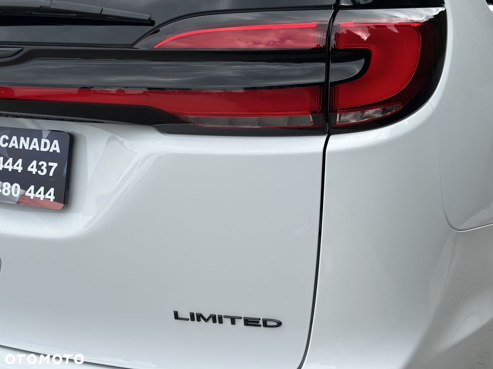 Chrysler Pacifica - 18