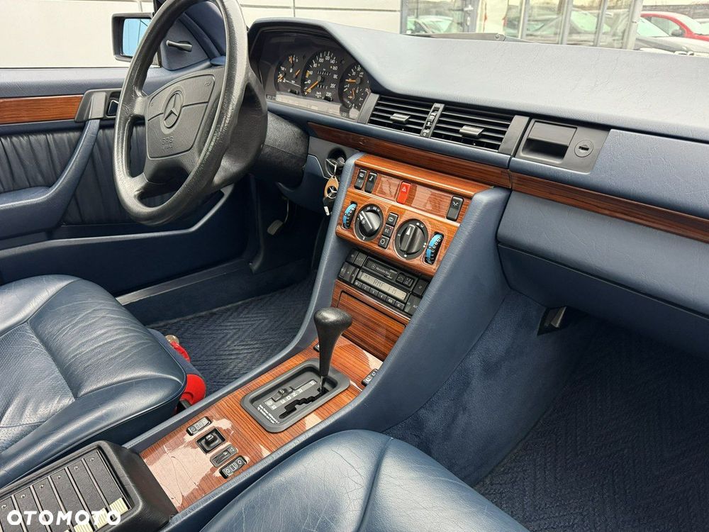 Mercedes-Benz W124 (1984-1993) - 15