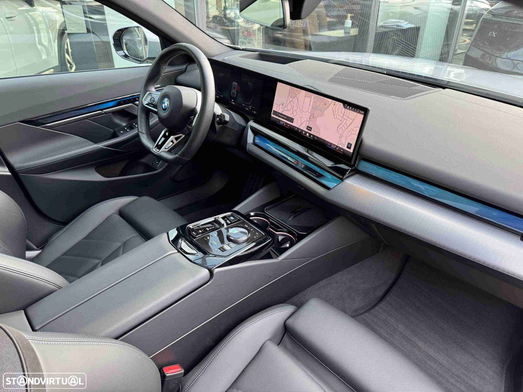 BMW i5 Touring eDrive40 - 12