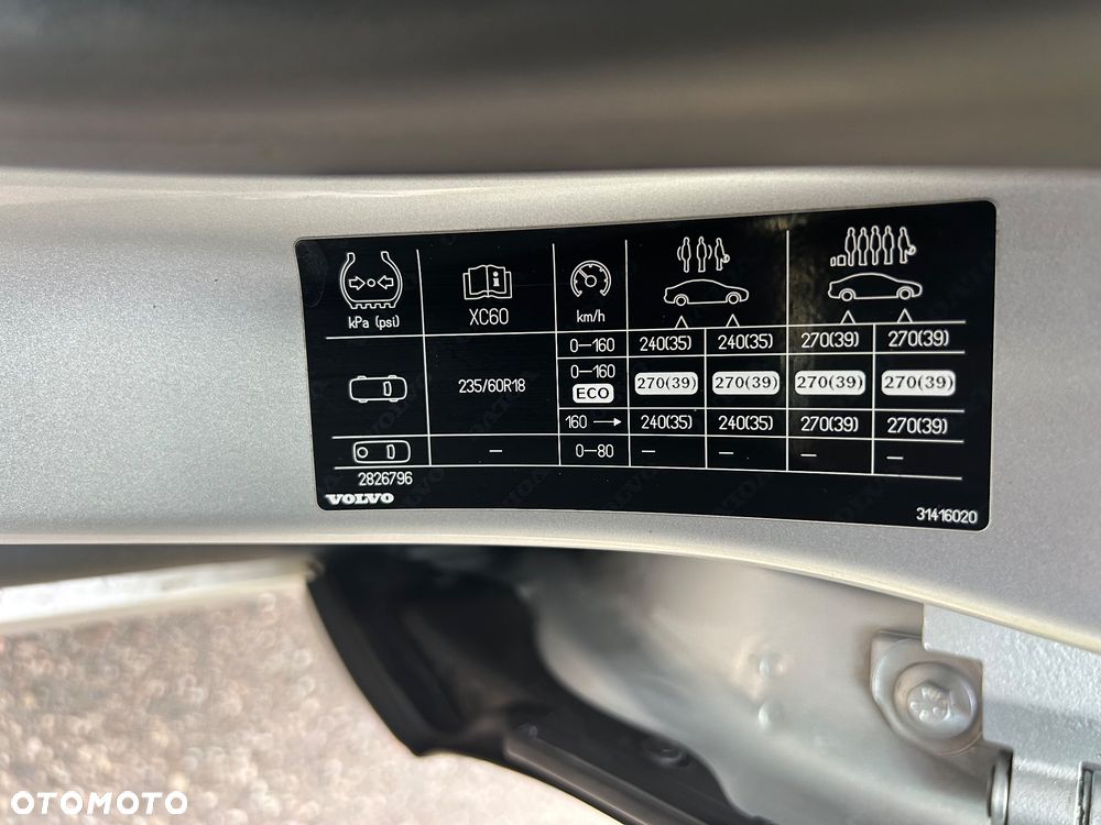 Volvo XC 60 - 25