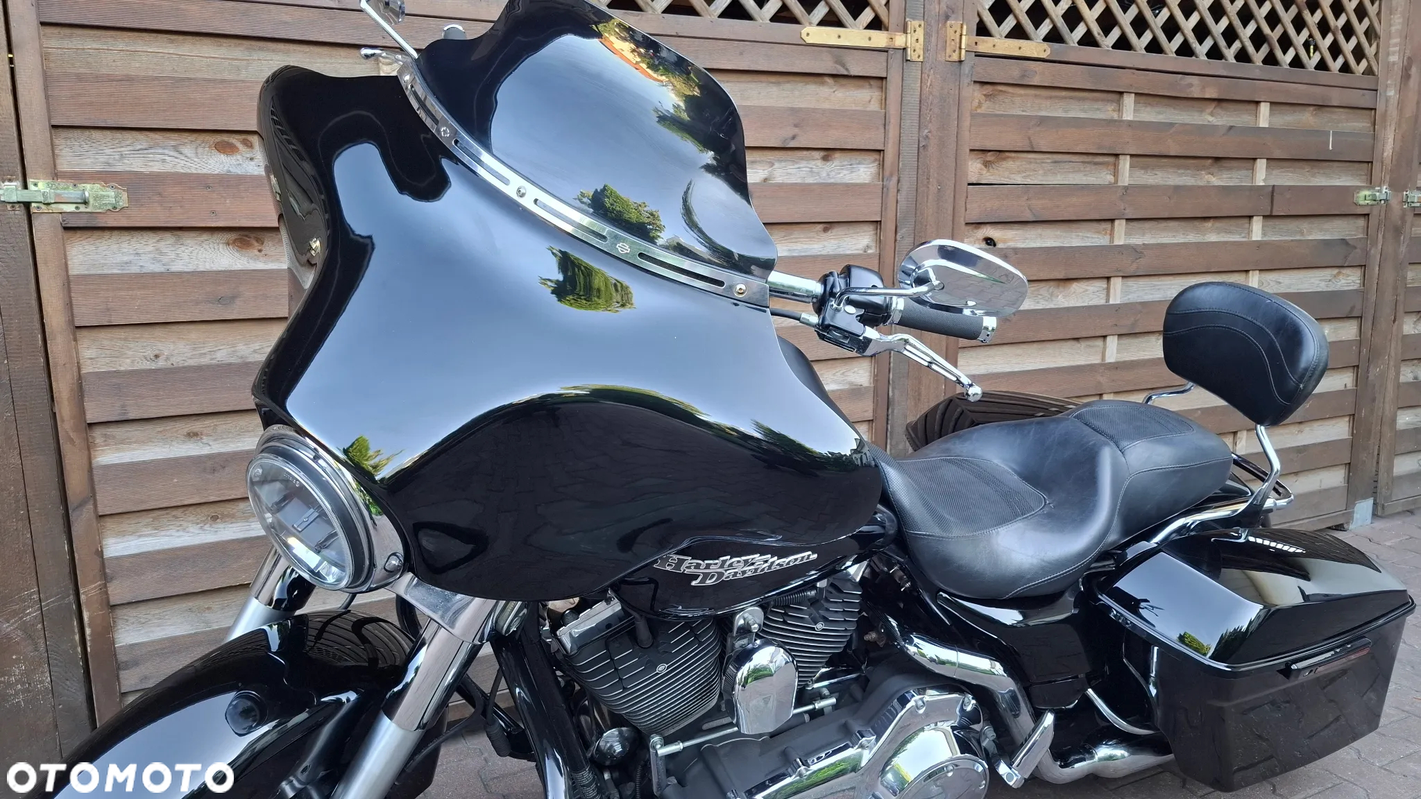 Harley-Davidson Touring Street Glide - 20